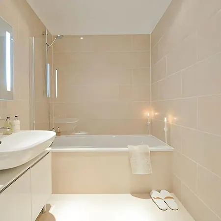 Luxury, Spacious 2 Bed Flat In London Exterior photo