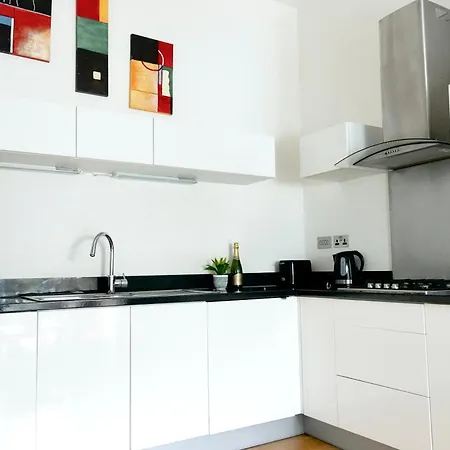Luxury, Spacious 2 Bed Flat In London Exterior photo