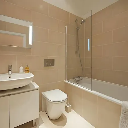 Luxury, Spacious 2 Bed Flat In London Exterior photo